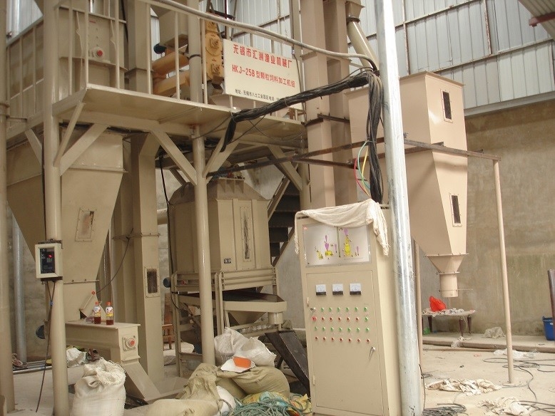5.5mx3mx6.5m Poultry Feed Pellet Production Line Cattle Feed Manufacturing Machine Plant